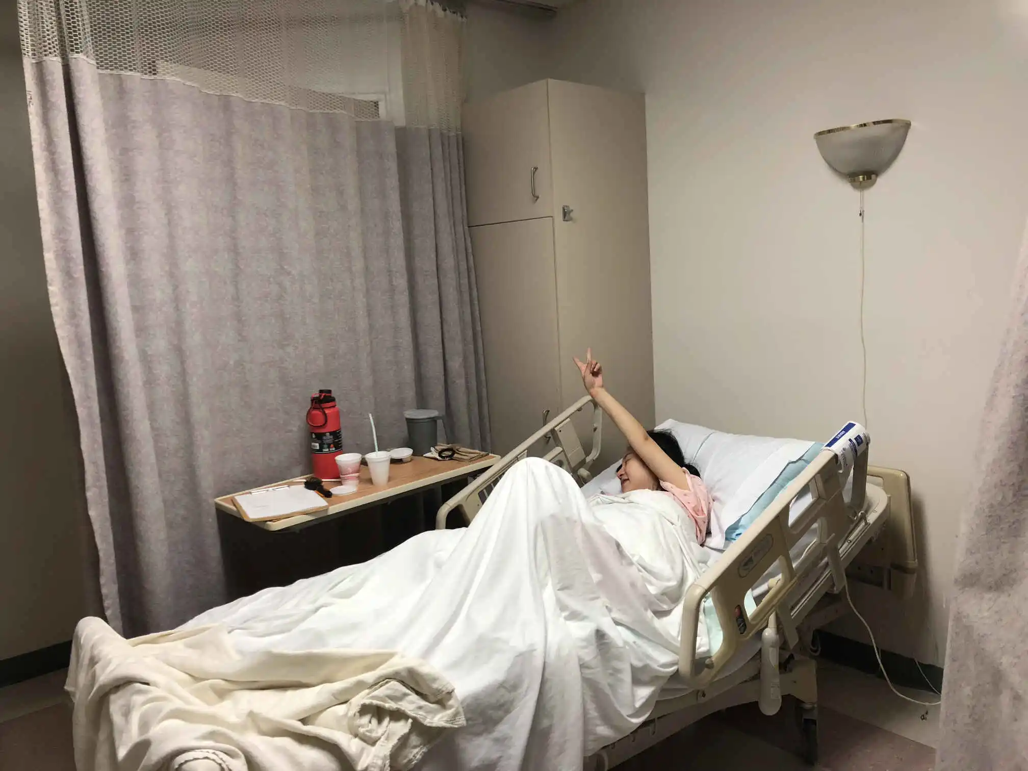 Surrogate resting during hospital recovery