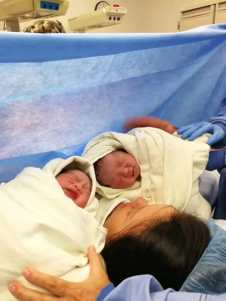 Surrogate supported during a twin delivery journey